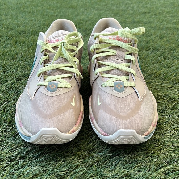 Nike Kyrie Low 5 N7 - Picture 2 of 5